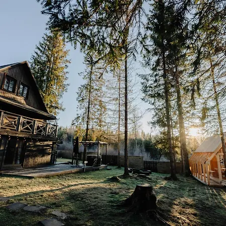 Ferienhaus Fabryka Snow Loft W Sercu Beskidow